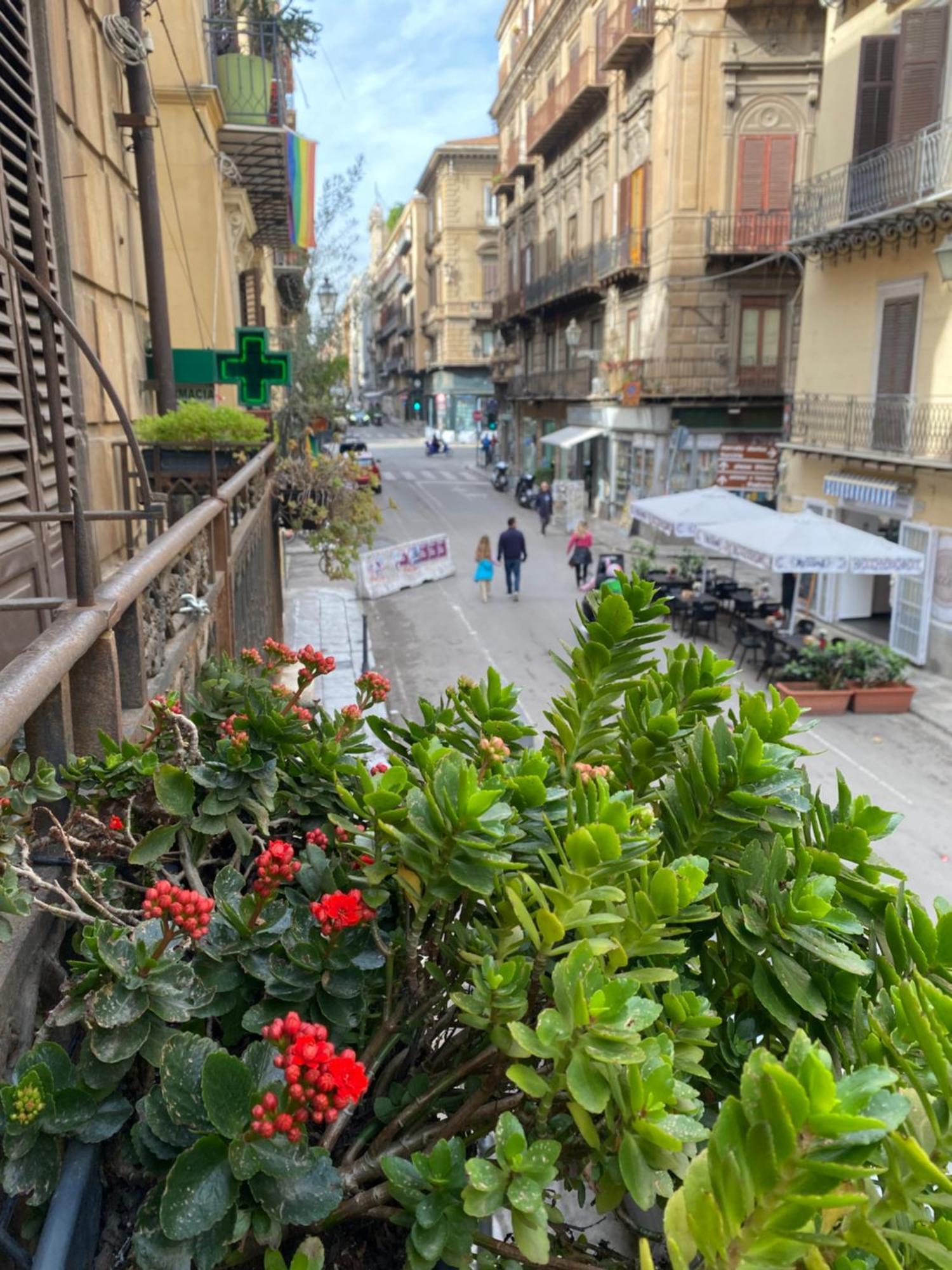 Apartamento Le Stanze Del Conte Palermo Exterior foto